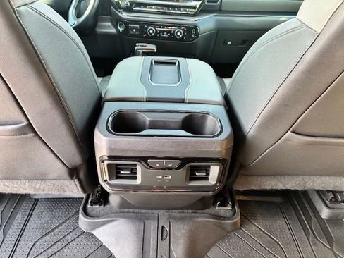 Used 2022 Chevrolet Silverado 1500 ZR2 w/ Technology Package image 21