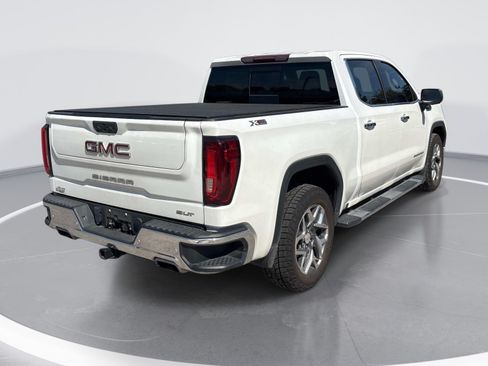 Used 2022 GMC Sierra 1500 SLT w/ SLT Premium Plus Package AWD/4WD image 8