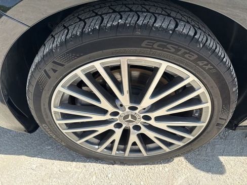 Used 2025 Mercedes-Benz CLA 250 image 24