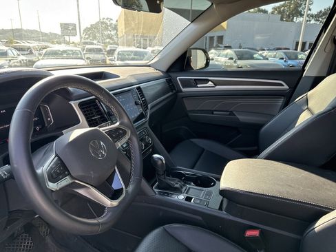 Used 2022 Volkswagen Atlas SE image 30