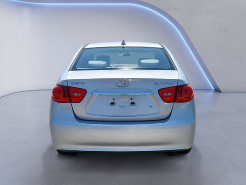 Used 2010 Hyundai Elantra GLS FWD image 4