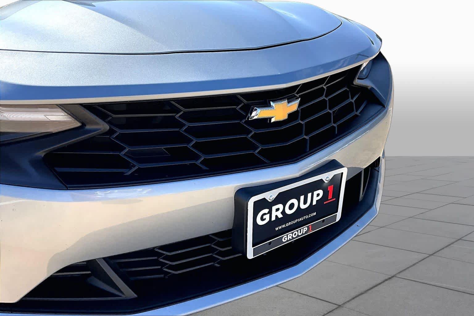 Used 2023 Chevrolet Camaro LT w/ Technology Package RWD image 30