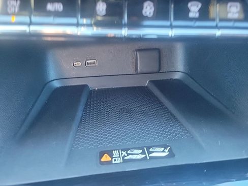 Certified 2024 Chevrolet Traverse RS w/ LPO, Floor Liner Package image 20