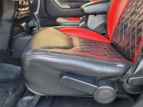 Used 2015 Jeep Wrangler Unlimited Sport w/ Quick Order Package 24S image 21