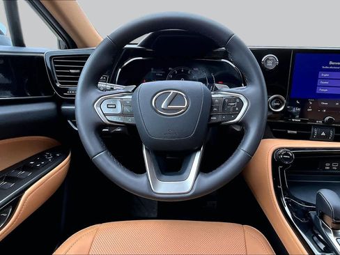 Used 2024 Lexus NX 250 FWD w/ Towing Package (2000 Lbs) image 6
