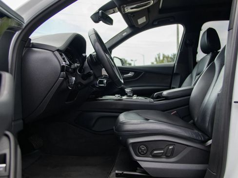 Used 2019 Audi Q7 3.0T Prestige AWD/4WD image 21