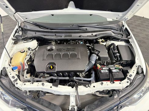 Used 2018 Toyota Corolla iM FWD image 31