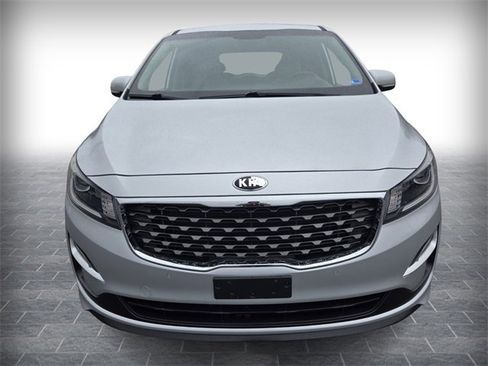 Used 2020 Kia Sedona EX image 2
