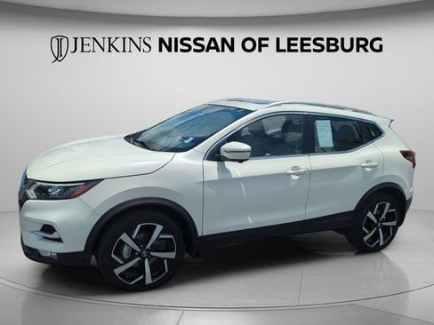 Certified 2021 Nissan Rogue Sport SL w/ Premium Package FWD image 9