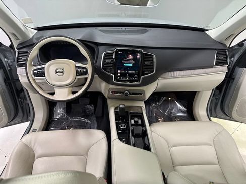 Used 2025 Volvo XC90 B6 Plus w/ Protection Package Premier AWD/4WD image 4