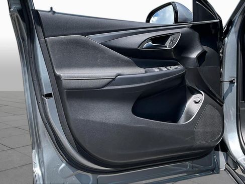 Used 2025 Buick Envista Avenir FWD image 23