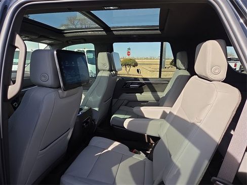 New 2026 Chevrolet Tahoe Z71 w/ Z71 Off-Road Package image 8