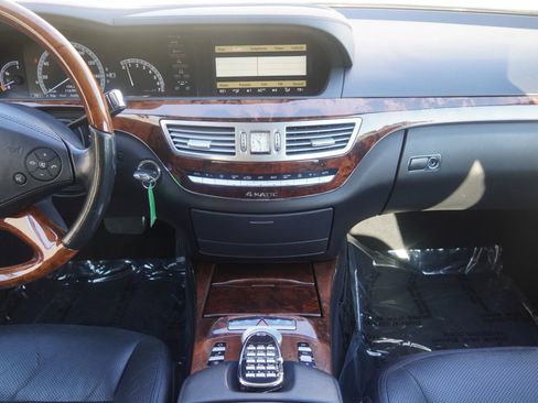 Used 2010 Mercedes-Benz S 550 4MATIC image 35