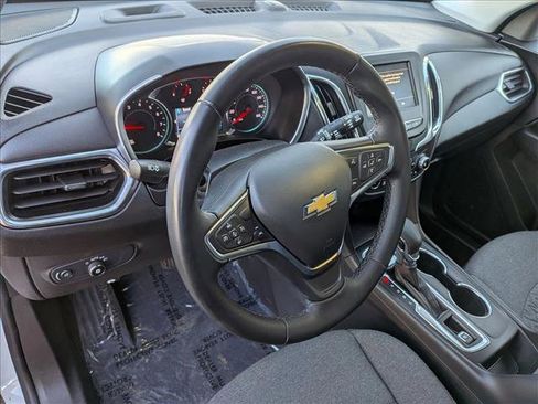 Used 2024 Chevrolet Equinox LT image 10