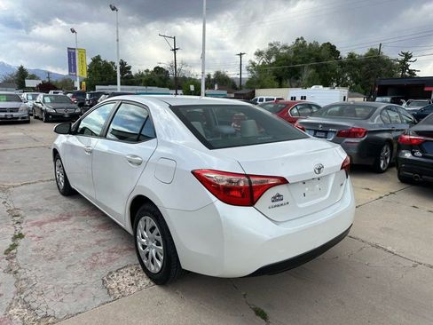 Used 2018 Toyota Corolla LE FWD image 5