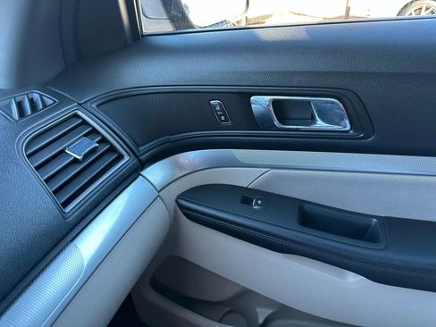 Used 2018 Ford Explorer FWD image 33