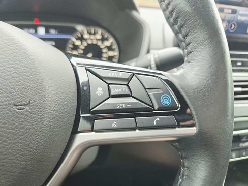 Used 2023 Nissan Altima 2.5 SL FWD image 21