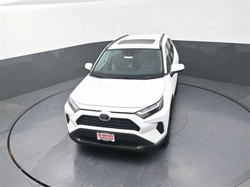 New 2025 Toyota RAV4 XLE image 20