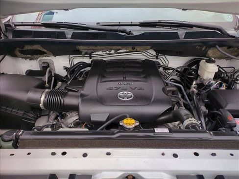 Used 2018 Toyota Tundra SR5 image 21