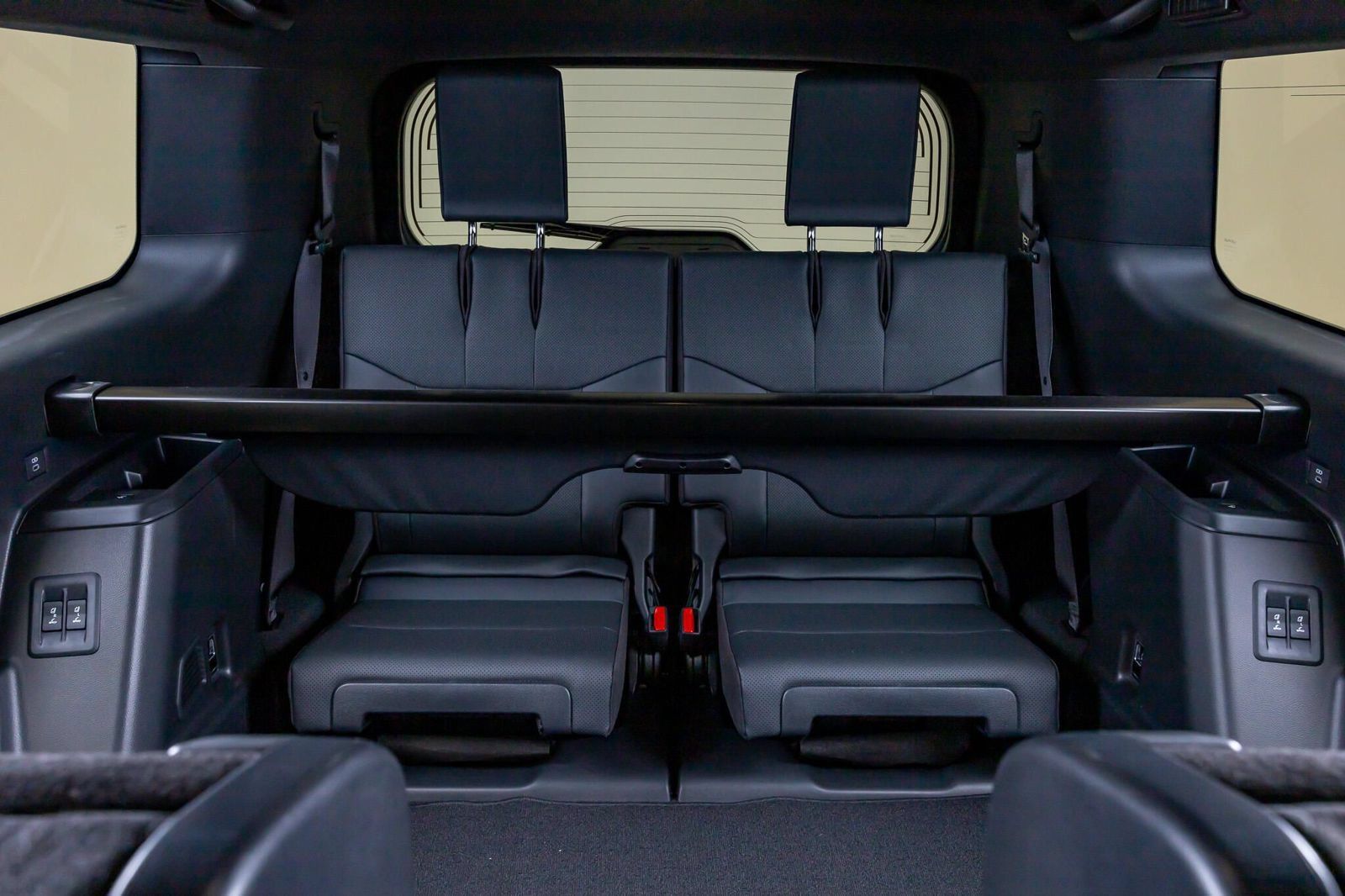 Used 2026 Lexus GX 550 w/ Accessory Package (2T) AWD/4WD image 41
