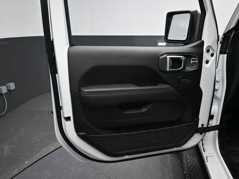 New 2026 Jeep Gladiator Sport image 9