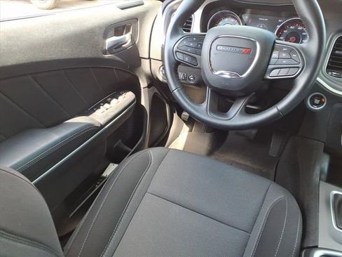 Used 2022 Dodge Charger SXT w/ Driver Convenience Group image 26