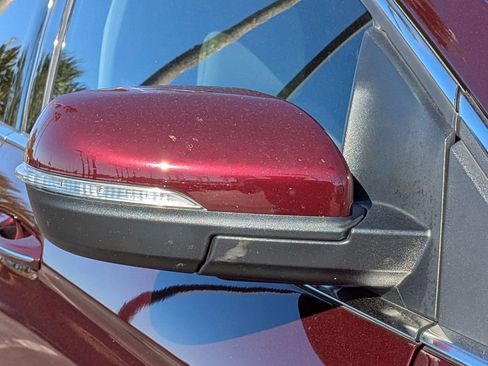 Used 2022 Ford Edge Titanium image 12