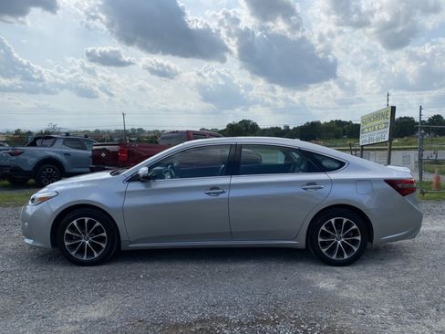 Used 2018 Toyota Avalon XLE Plus FWD image 8