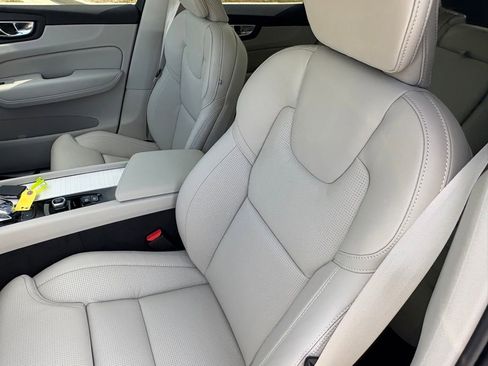 New 2026 Volvo XC60 B5 Ultra w/ Protection Package Premier AWD/4WD image 19