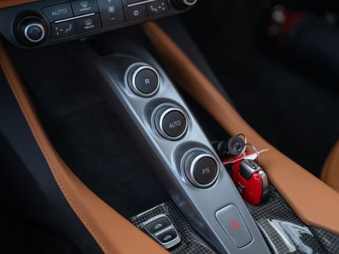 Certified 2019 Ferrari Portofino image 50