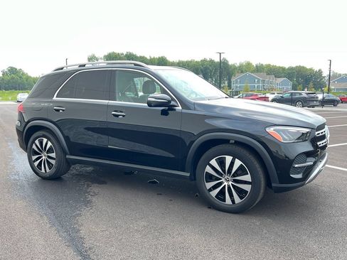 Used 2024 Mercedes-Benz GLE 350 4MATIC image 2