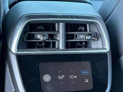 Used 2025 Lucid Air Pure RWD image 39