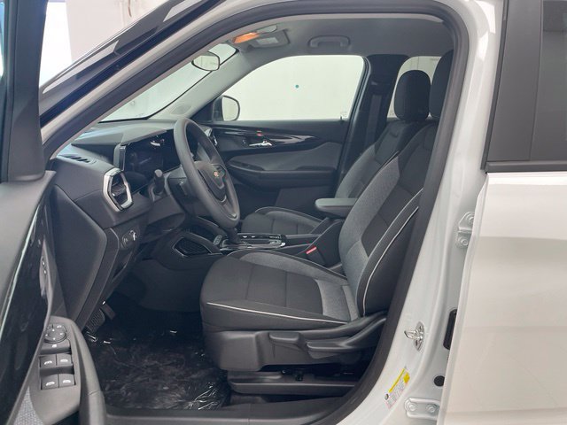 New 2026 Chevrolet TrailBlazer LS w/ LS Convenience Package AWD/4WD image 8