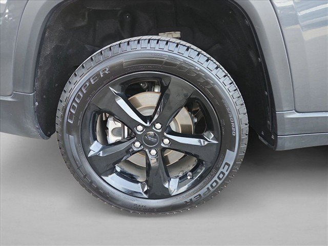 Used 2022 Jeep Grand Cherokee L Limited w/ Luxury Tech Group II RWD image 22
