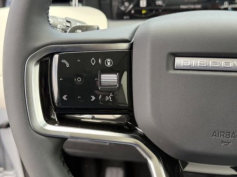 New 2025 Land Rover Discovery Sport S image 17