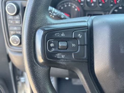Used 2022 Chevrolet Silverado 1500 Custom image 11