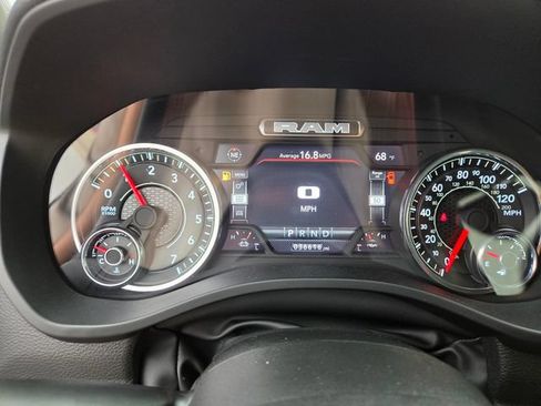 Used 2024 RAM 1500 Big Horn AWD/4WD image 5