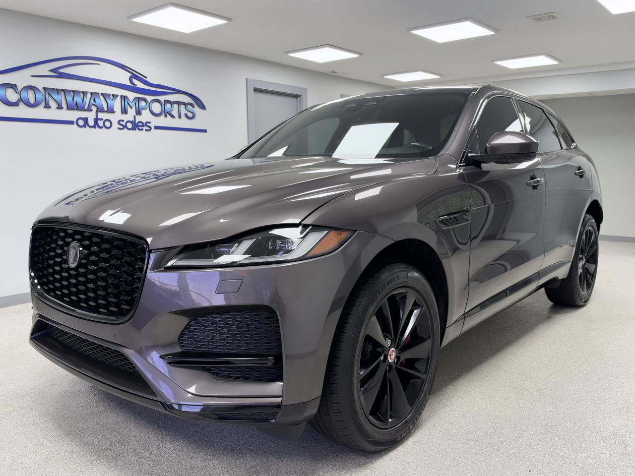 Used 2023 Jaguar F-PACE S AWD/4WD image 1