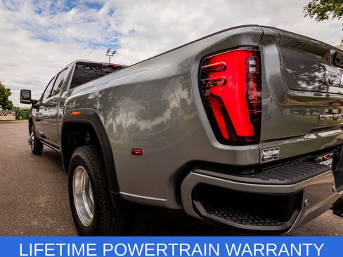 Used 2025 GMC Sierra 3500 Denali Ultimate AWD/4WD image 19