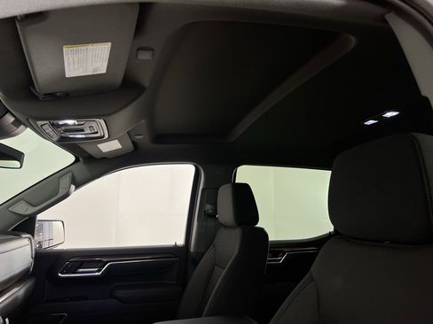 Used 2025 Chevrolet Silverado 1500 LT w/ Safety Package image 26