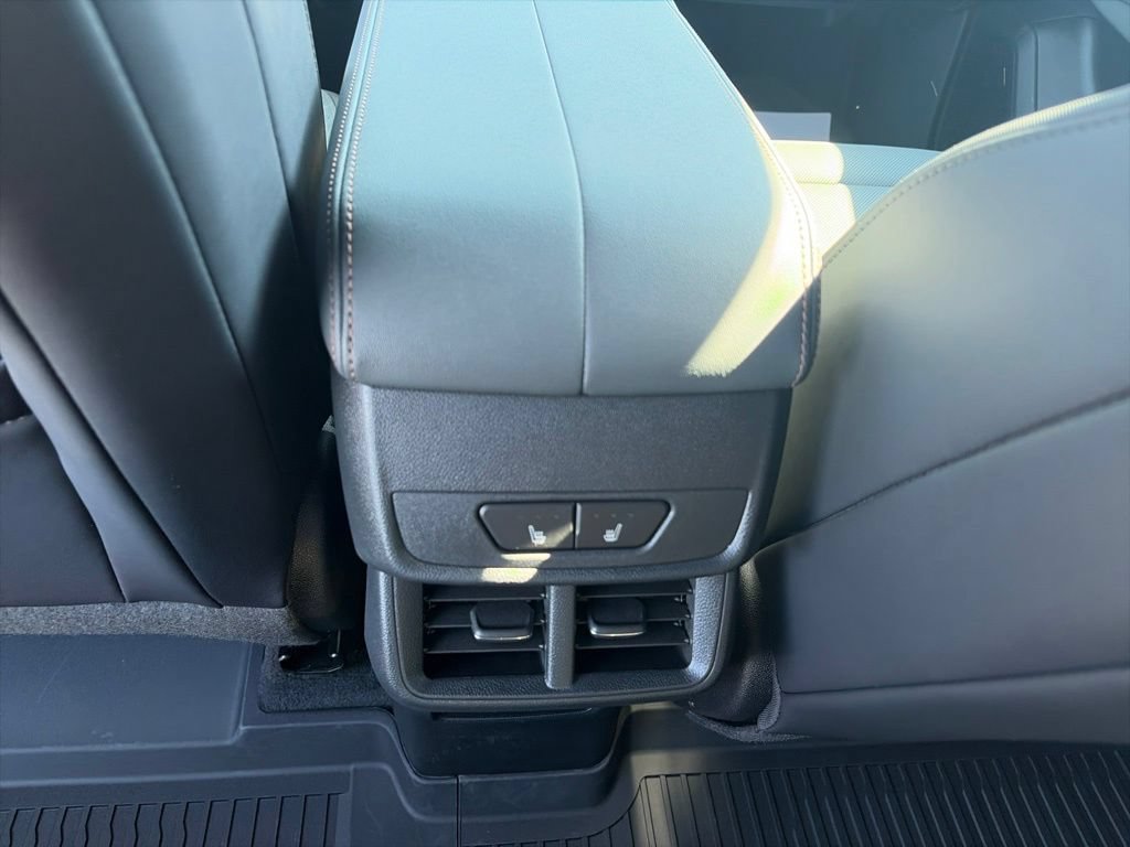 New 2027 GMC Terrain AT4 w/ Convenience Package III AWD/4WD image 13