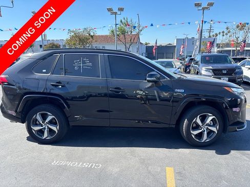 Used 2023 Toyota RAV4 SE w/ Weather & Moonroof Package AWD/4WD image 4