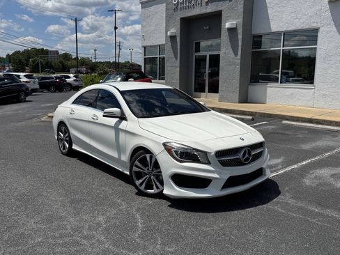 Used 2015 Mercedes-Benz CLA 250 4MATIC image 8