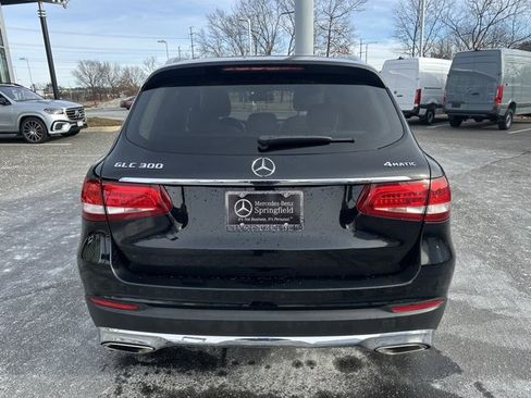 Used 2019 Mercedes-Benz GLC 300 4MATIC image 5
