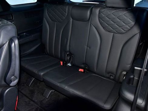 Used 2022 Hyundai Palisade Calligraphy w/ Winter Package image 17