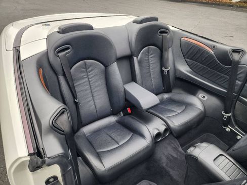Used 2009 Mercedes-Benz CLK 350 Cabriolet image 26