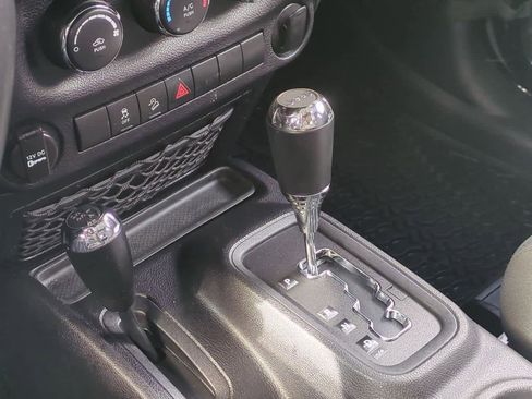 Used 2012 Jeep Wrangler Sport image 29