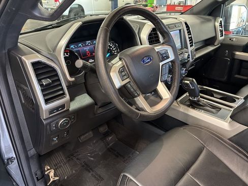 Used 2020 Ford F150 Lariat w/ Equipment Group 502A Luxury AWD/4WD image 18