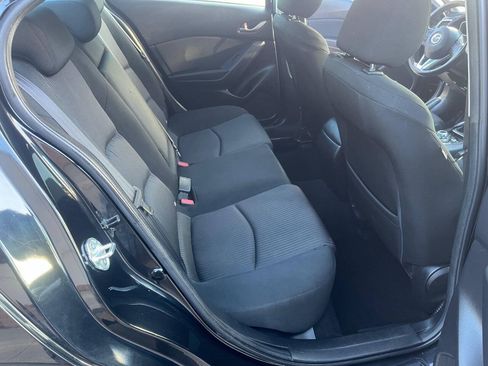 Used 2014 MAZDA MAZDA3 i Touring w/ Technology Package FWD image 10