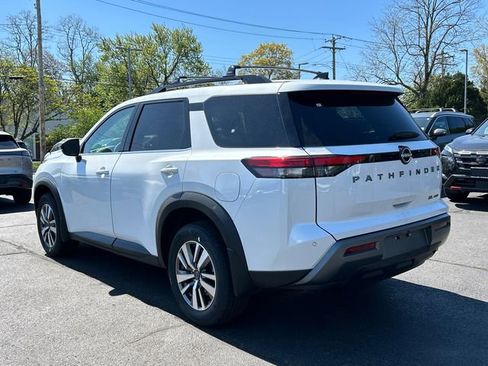 New 2026 Nissan Pathfinder SL AWD/4WD image 4